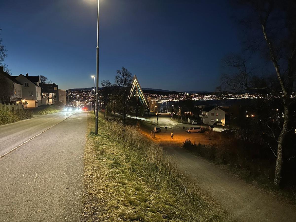 Tromsdalen Aurora Apartments Tromsø Kültér fotó